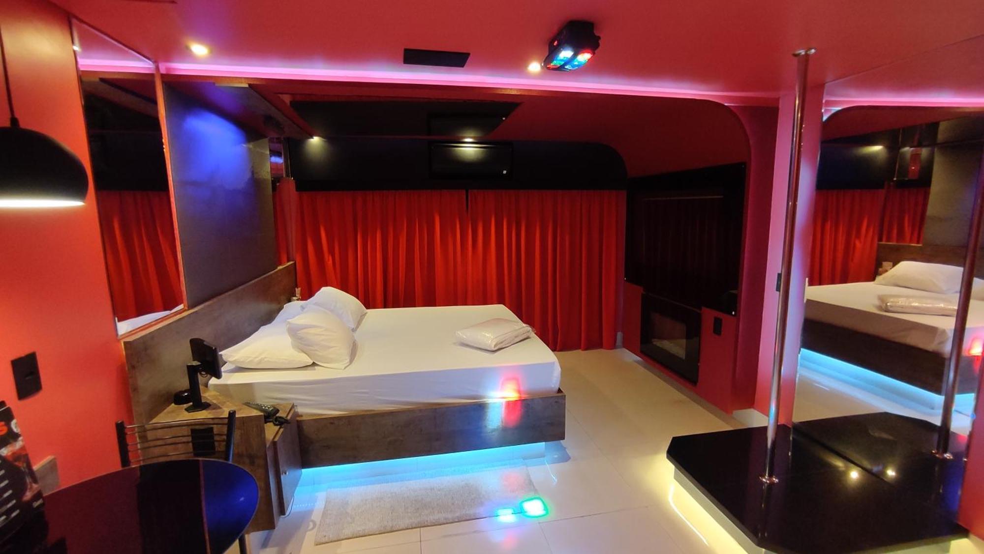 Hotel do amor Swing 1